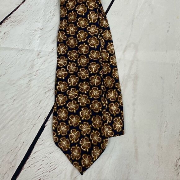Bugatti Navy Blue Brown Clover 100% Silk tie - Picture 5 of 6